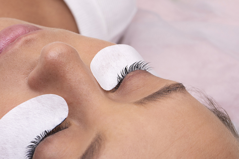 soins-institut-maquillage-cils-sourcils